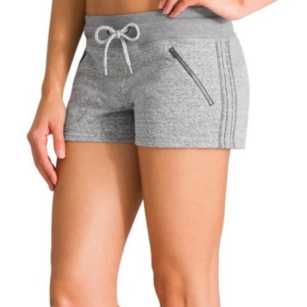 Athleta Boho Short Heathered Gray Small Athleisure